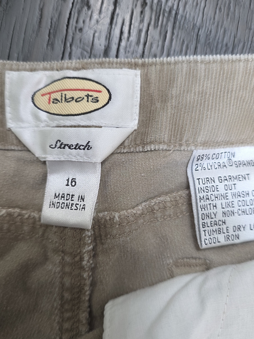 Talbots Wide-Leg Stretch Corduroy Cotton Blend Jeans Light Taupe Hemmed(Sz:16) - Picture 5 of 8